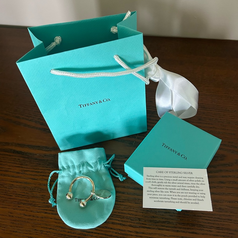Tiffany & Co. Serenity Key Ring with packaging